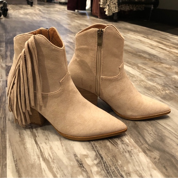 Beast Leo-17 Fringe Ankle Boot Taupe - Picture 2 of 6